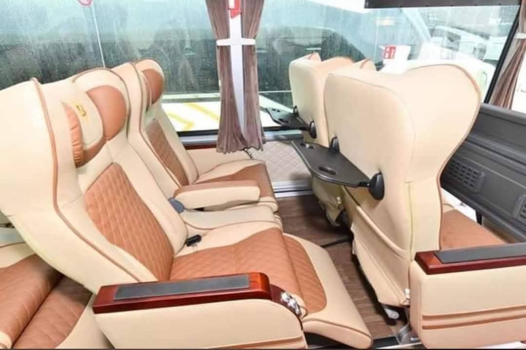باص VIP فاخر - موديل 2025